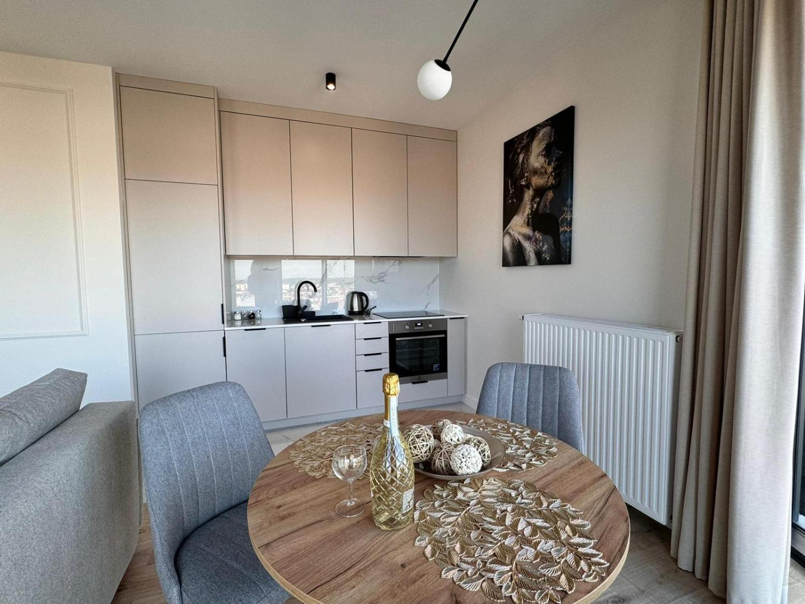 Polonia Art Apartments In The City Center Κατοβίτσε Εξωτερικό φωτογραφία